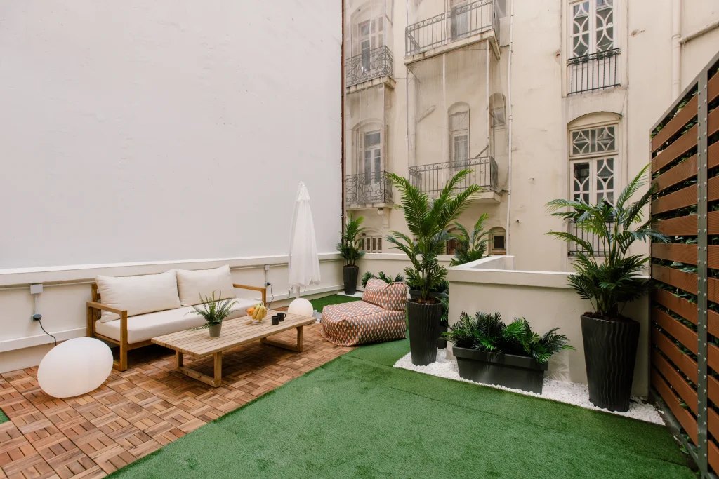 Renovated Apartment in Thessaloniki City Centre — 02
