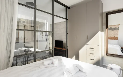Renovated Apartment in Thessaloniki City Centre — 33