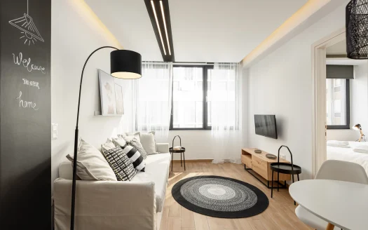 Renovated Apartment in Thessaloniki City Centre — 35