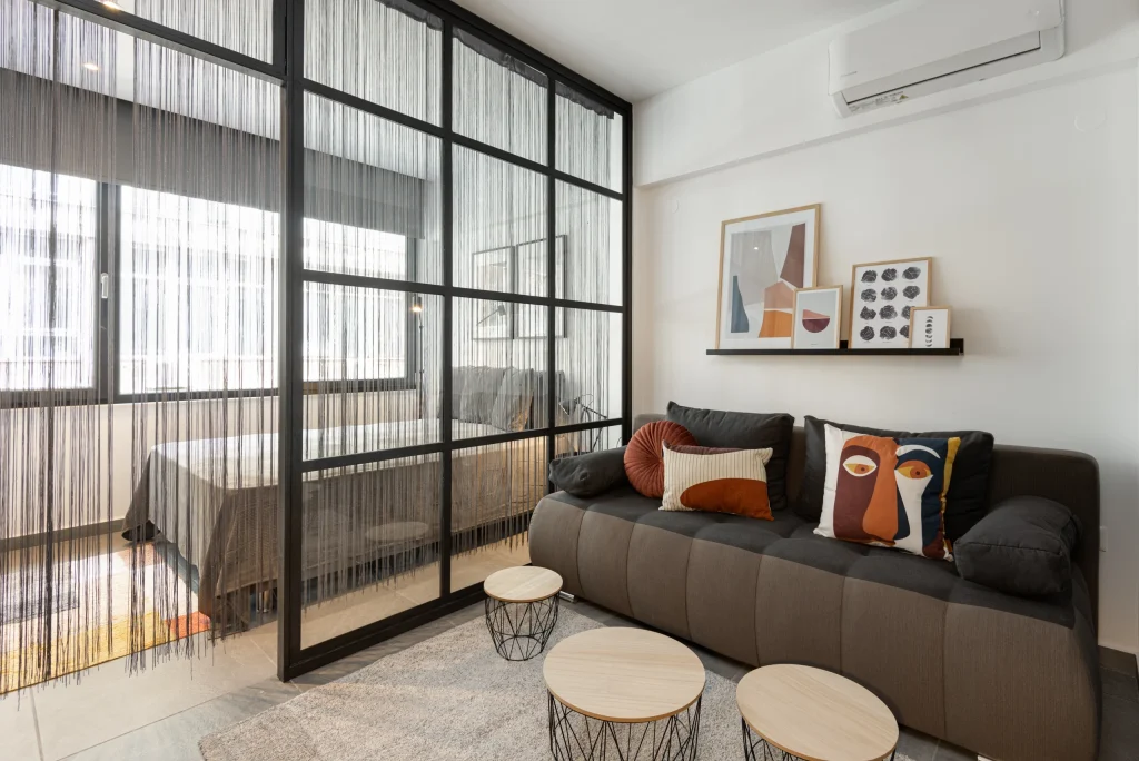 Renovated Apartment in Thessaloniki City Centre — 43