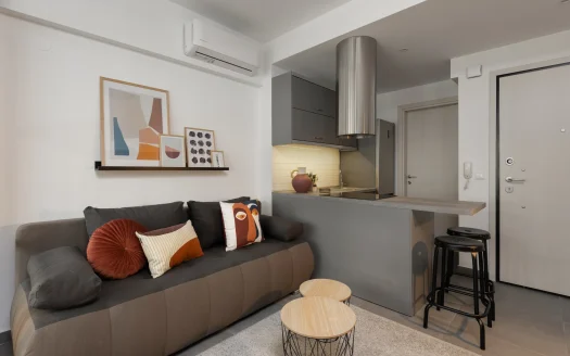 Renovated Apartment in Thessaloniki City Centre — 43