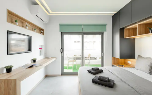 Renovated Apartment in Thessaloniki City Centre — 03