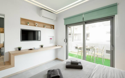 Renovated Apartment in Thessaloniki City Centre — 03