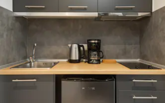 Renovated Apartment in Thessaloniki City Centre — 03